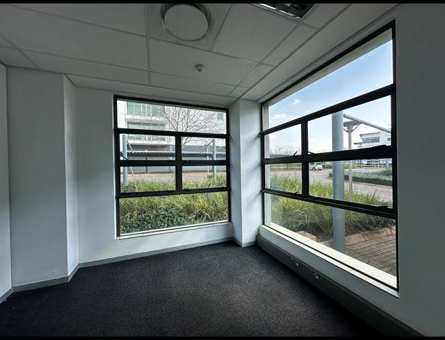 326M² OFFICE TO LET IN ECO PARK ESTATE